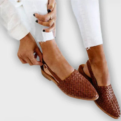 Alice - Timeless Handcrafted Moccasins - Elegant Comfort & Style