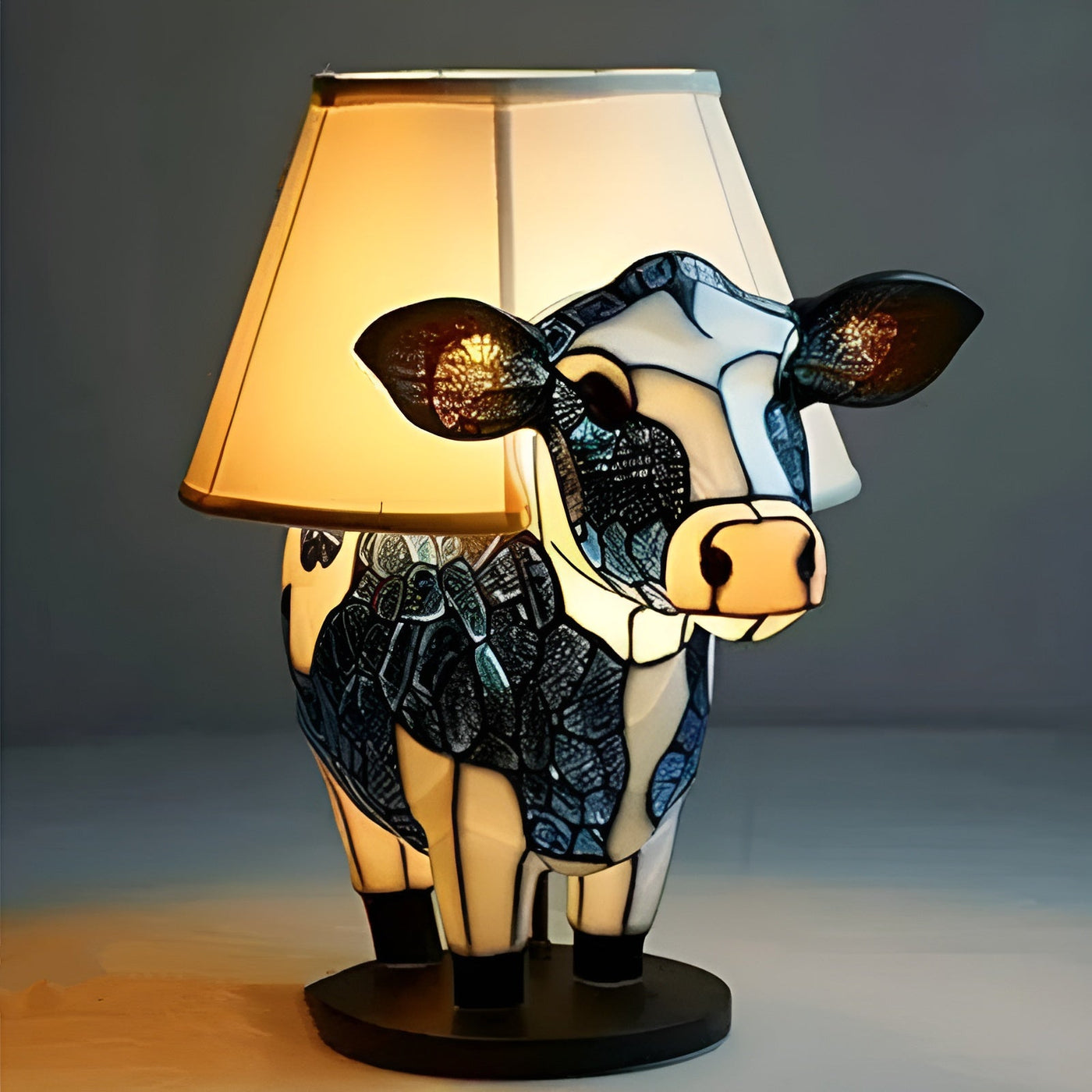 Marguerite | Magisk cow lamp in coloured glass