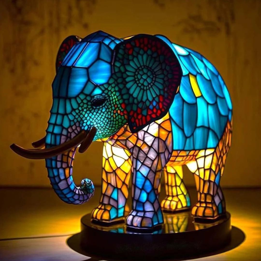 Rajah | Magisk elephant lamp in coloured glass