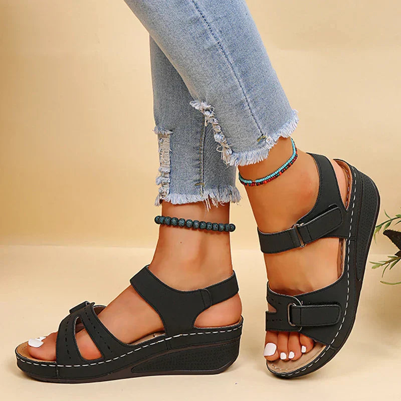 Calyna - Orthopedic Sandals