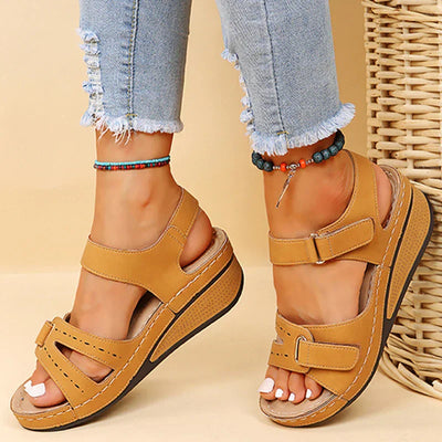Calyna | Orthopedic Sandals